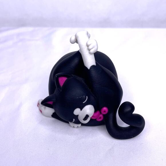 Funny 3D Printed Black Cat Figurine – Cute Novelty Cat Gift - Picture 7 of 8